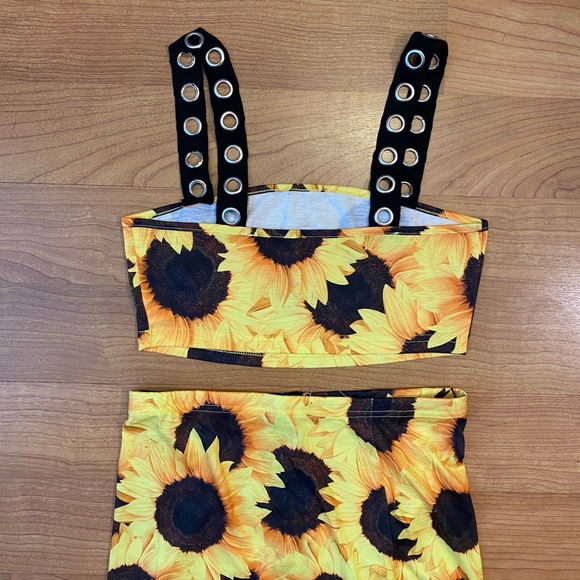 Sunflower & Gromet 2 Piece Festival Skirt Set - Picture 4 of 6